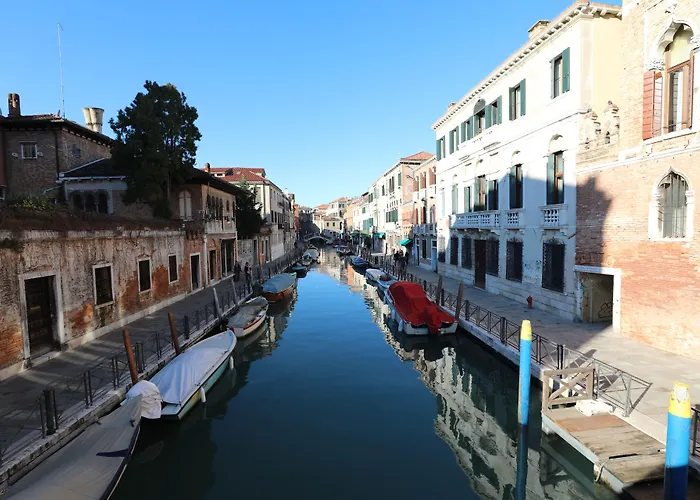 Dorso Duro Apartment